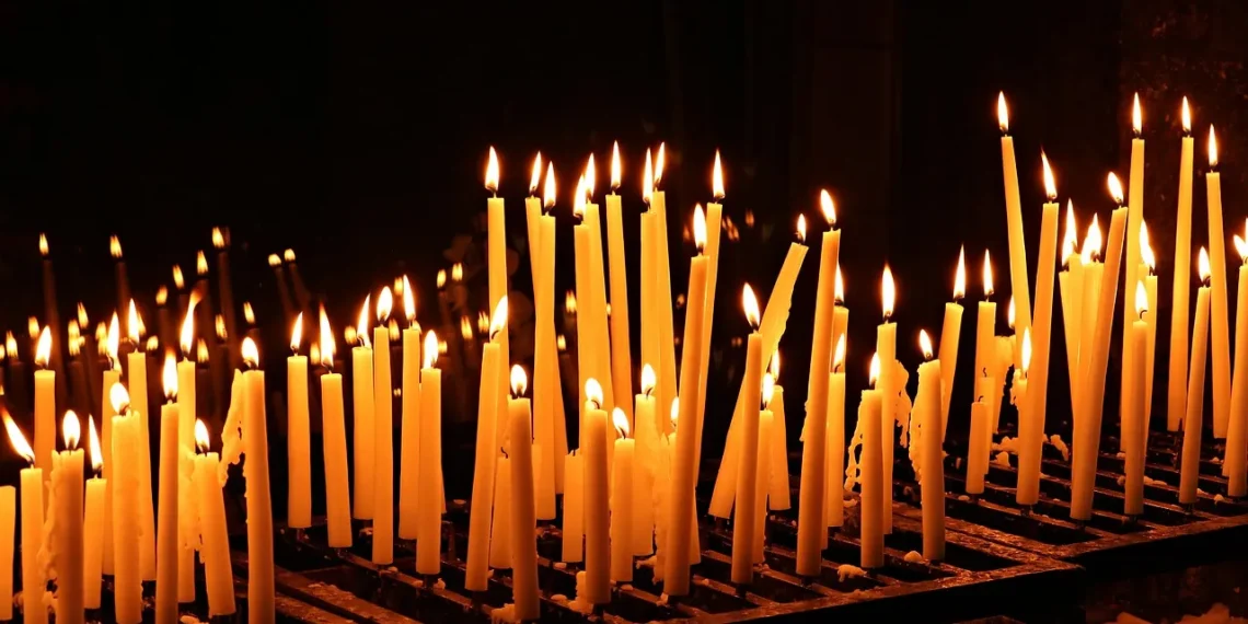 Žvakės bažnyčioje
