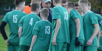 Moksleivių futbolo lygos starte – sporto centro jaunimo pergalė