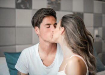 Ekspertų patarimai, kaip kurstyti aistrą santykiuose