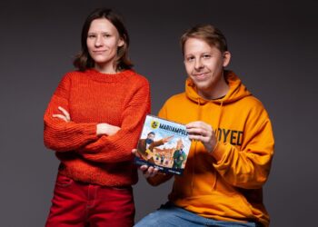 Stalo žaidimo „Marijampolė“ autoriai sako, kad nėra nieko rimčiau už žaidimus