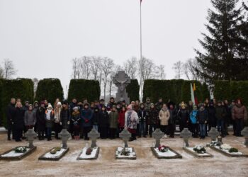 Paminėta Lietuvos kariuomenės diena Alvito savanorių kapinėse