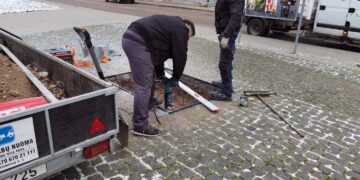 Prasidėjo senojo Vilkaviškio miesto maketo įrengimo darbai J. Basanavičiaus aikštėje