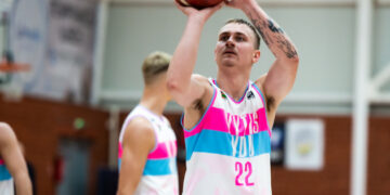 Šakių komanda iškovojo dramatišką pergalę