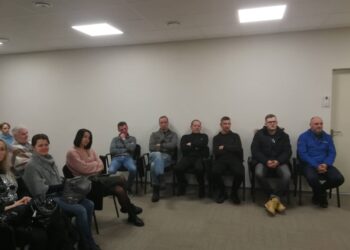 Vilkaviškio rajono sporto mokykloje vyko susirinkimas su stalo teniso skyriaus auklėtinių tėvais