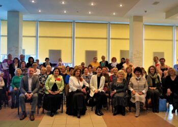 Marijampolėje pasitikta fotoparoda „Pažadink močiutės suknelę“