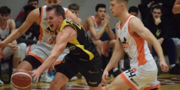 Galingai pradėję rungtynes „atakiečiai“ suklupo prieš LCC