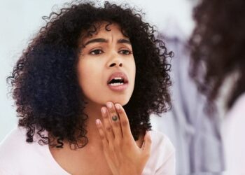 Hialurono rūgšties serumai – kuo jie naudingi mūsų veido odai?