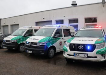 Policiją pasiekė nauji tarnybiniai automobiliai