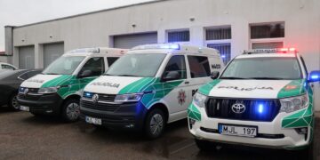 Policiją pasiekė nauji tarnybiniai automobiliai