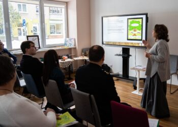 Aptartas projektas, skirtas nuo priklausomybių kenčiantiems asmenims