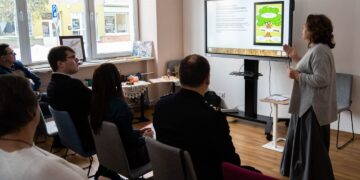 Aptartas projektas, skirtas nuo priklausomybių kenčiantiems asmenims