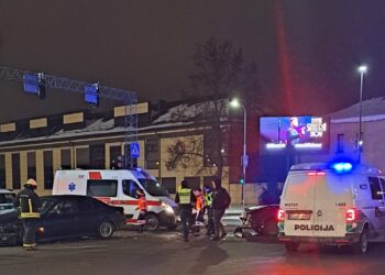 Marijampolės centre – BMW ir Audi susidūrimas