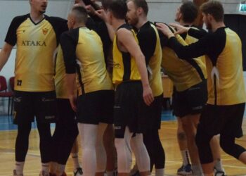 Prie bedugnės krašto atsidūrę „atakiečiai“ išsigelbėjo prieš „Raseinius“