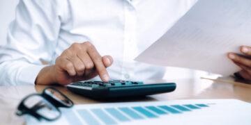 Patvirtintos naujos gamtinių dujų ir visuomeninio elektros tiekimo kainos