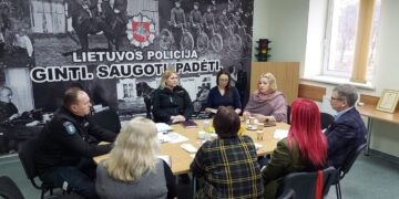Kazlų Rūdoje vyko policijos ir švietimo įstaigų atstovų susitikimas