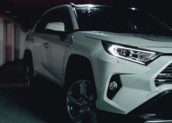 Naudoti automobiliai Toyota RAV4 – ilgaamžiškumo garantas