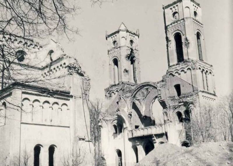Sintautų bažnyčios griuvėsiai