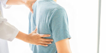 Kompiuterio klaviatūrą keičia kastuvas – ar nugara atlaikys? 