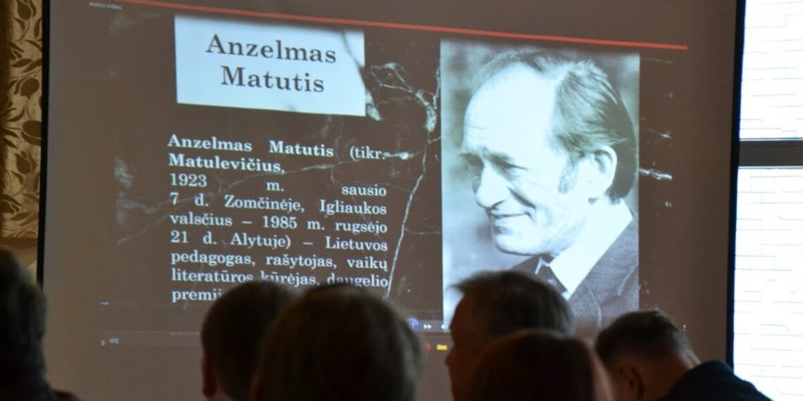Paminėtas poeto Anzelmo Matučio 100-mečio jubiliejus