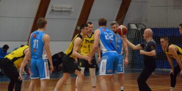 „Atakiečiai“ su RKL „A“ lygos lyderiais, Jurbarko krepšininkais, pasidalino po pergalę