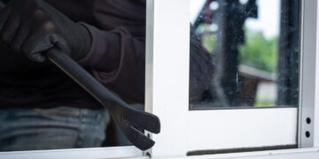 Šakių rajone – mįslinga vagystė: dingo aukso dirbiniai ir didelė pinigų suma