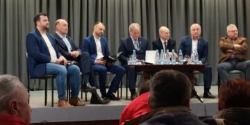 Kalvarijoje – pirmasis kandidatų į merus susidūrimas