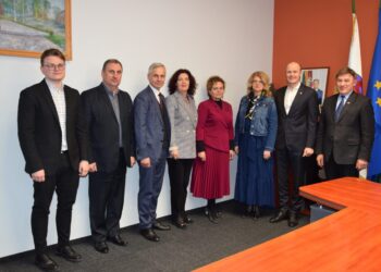 Pasirašyta bendradarbiavimo sutartis tarp savivaldybės ir VDU