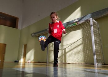 Kamuolio žongliravimo konkursas atkeliavo į Gelgaudiškio įstaigas