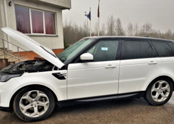 Prabangų visureigį, tris mėnesius ieškotą ispanų, sulaikė Kalvarijos pasieniečiai