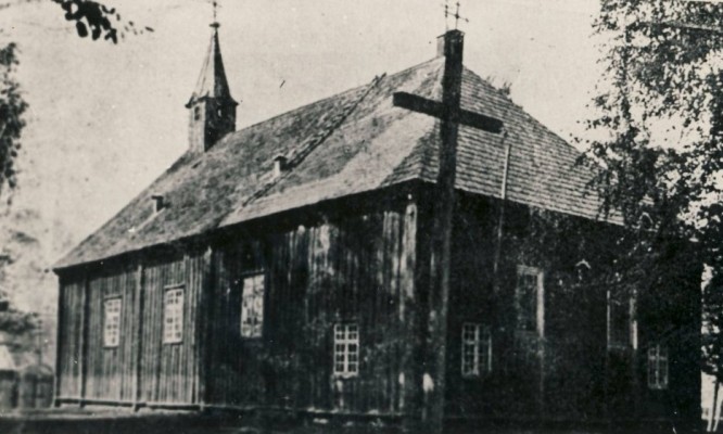Senoji Šakių bažnyčia