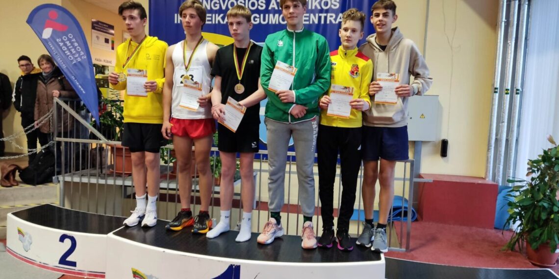 Šakių atstovai sėkmingai pasirodė Lietuvos jaunučių lengvosios atletikos trikovių čempionate