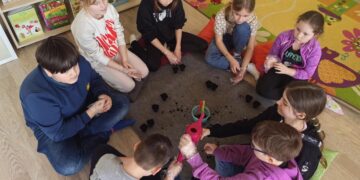 Šakiuose vyko edukacija „Tapk augalo herojumi!“