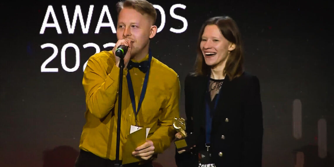 Tomas Miliauskas ir Monika Sadauskaitė - stalo žaidimo „Marijampolė“ kūrėjai „LT Game Awards 2022“ apdovanojimuose
