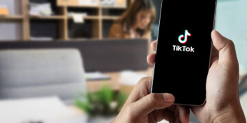 Raginama apsvarstyti galimybę naudotis socialiniu tinklu „TikTok“