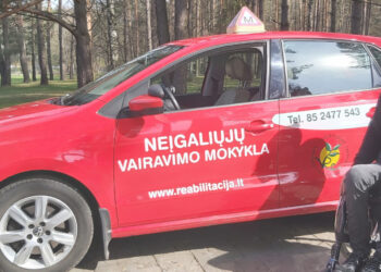 Nemokami vairavimo kursai  judėjimo negalią turintiems asmenims