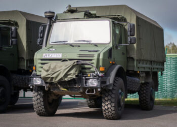 Avarijoje apvirto kariškių sunkvežimis – yra sužeistų