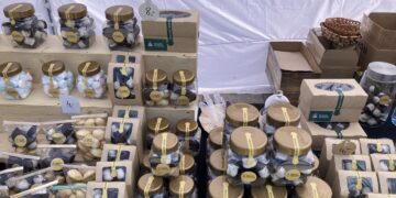 Mugė Dūzgia avilys Marijampolėje