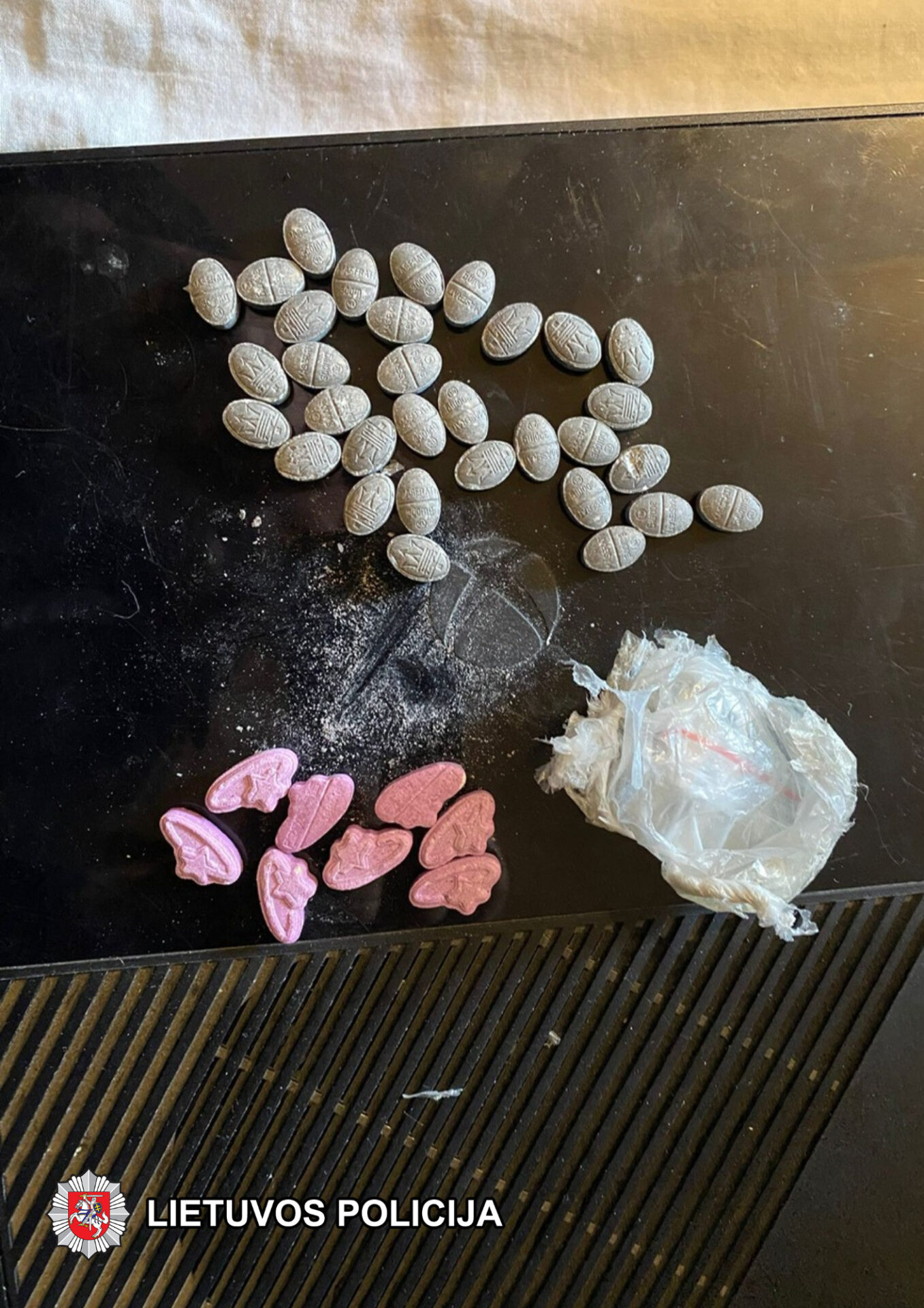 Marijampolės kriminalistų rastos narkotinės medžiagos