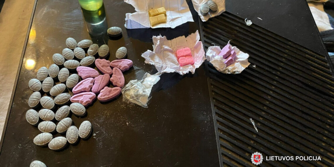 Marijampolės kriminalistų rastos narkotinės medžiagos