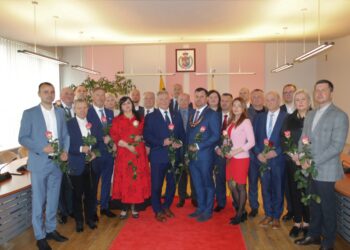 Prisiekė ir darbą pradeda naujai išrinkta Kalvarijos savivaldybės taryba ir meras