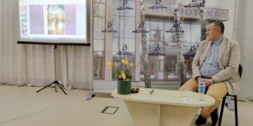 Šakių bibliotekoje vyko susitikimas su Viliumi Kočiubaičiu