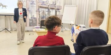 Šakių bibliotekoje vyko „eilėraščių dirbtuvės“ su Indre Pliuškyte-Zalieckiene