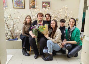 Šakių viešojoje bibliotekoje atidaryta Teresės Virokaitienės deimantinės mozaikos paveikslų paroda