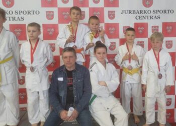 Kazlų Rūdos sporto centro dziudo imtynininkai džiugino pasirodymais Jurbarke