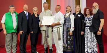 Įteiktas nematerialaus kultūros paveldo vertybių saugojimo sertifikatas