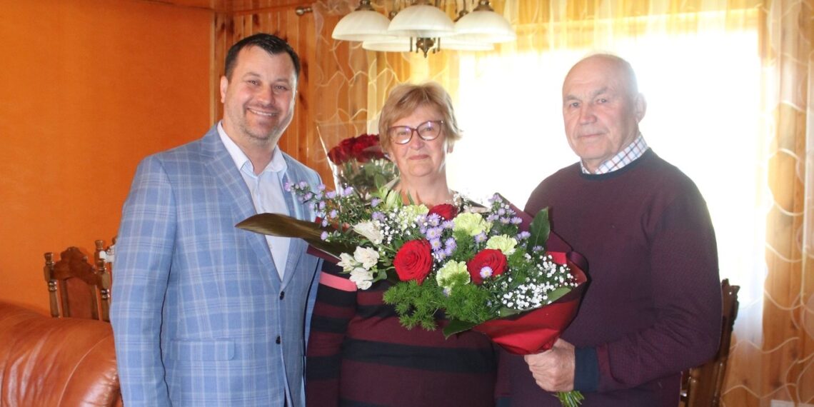 80-ojo gimtadienio proga pasveikintas Kalvarijos garbės pilietis Jonas Daunoravičius