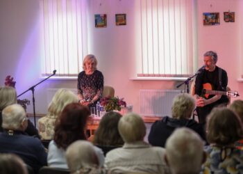 Kazlų Rūdoje viešejo aktoriai Kristina Kazlauskaitė ir Saulius Bareikis