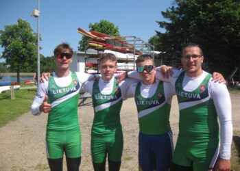 Lietuvos baidarių ir kanojų irklavimo jaunimo ir jaunių čempionate medalių iškovoti nepavyko