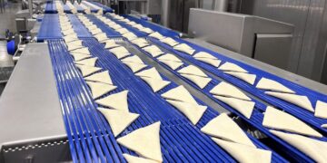 „Mantinga“ plečia gamybinius pajėgumus: pradėjo veikti nauja sluoksniuotų gaminių linija