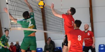 Dėl Kazlų Rūdos 4×4 atvirų tinklinio pirmenybių Didžiosios Taurės kausis „Top Sport“ ir Vilkaviškio miesto TK